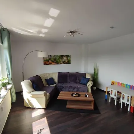 Neu Sanierte 2-zimmer