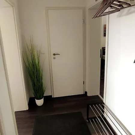 Apartment Neu Sanierte 2-zimmer Solingen